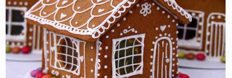 build gingerbread house kit
